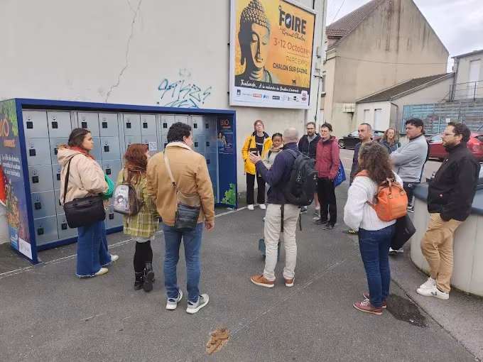 Installation des casiers BioConnect pour la collecte des biodéchets